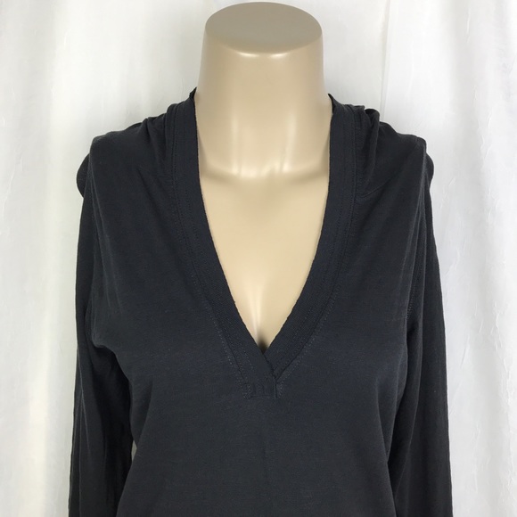 🚫SOLD🚫 BUNDLE Red Blck Lightweight Long Sleeve - Picture 6 of 8